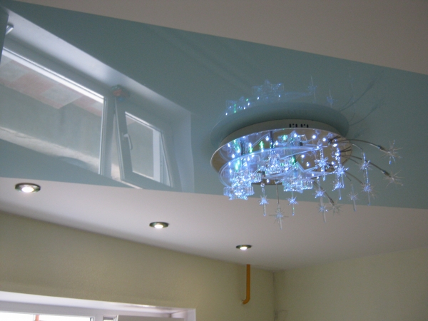 Фотографии потолков комбинированные разными полотнами