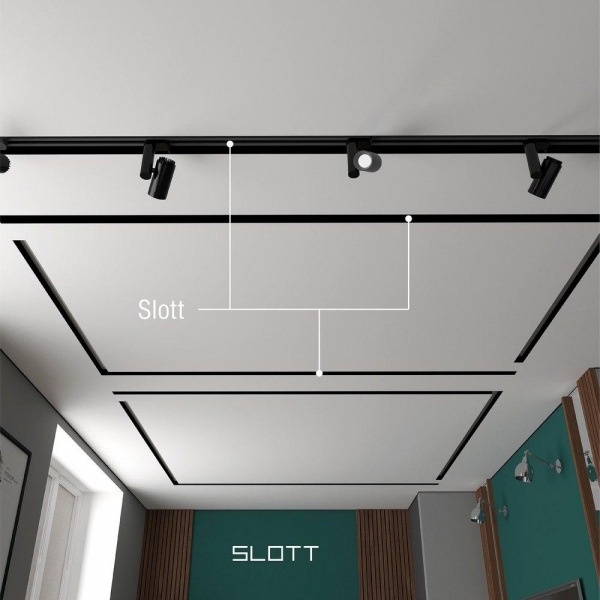 Натяжной потолок в зал